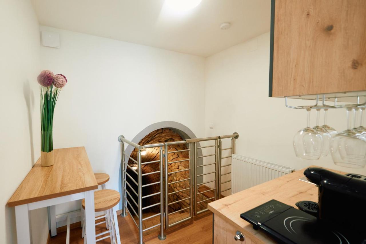Apartment Fuer 2 Erwachsene Und 2 Kinder, Ausgestattet Mit Einem Weinkeller Und Einem Kleinen Hof - Self-Made Fruehstueck Inbegriffen Retz Exteriör bild